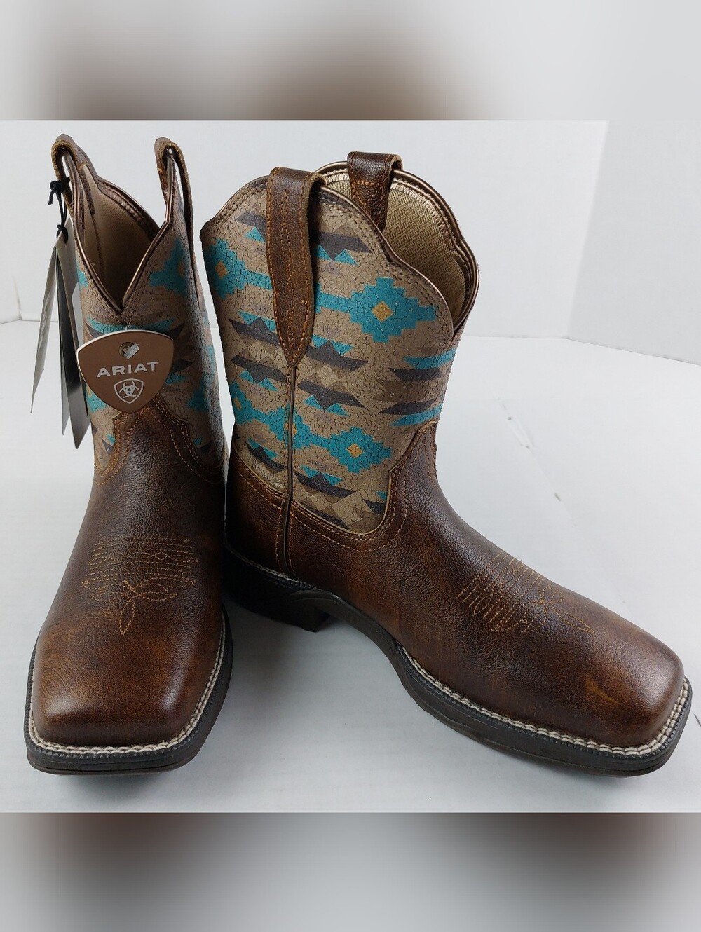 Ariat Anthem Shortie Savanna Womens 6.5 B Med Dry Taupe Turquoise Aztec NWOB
